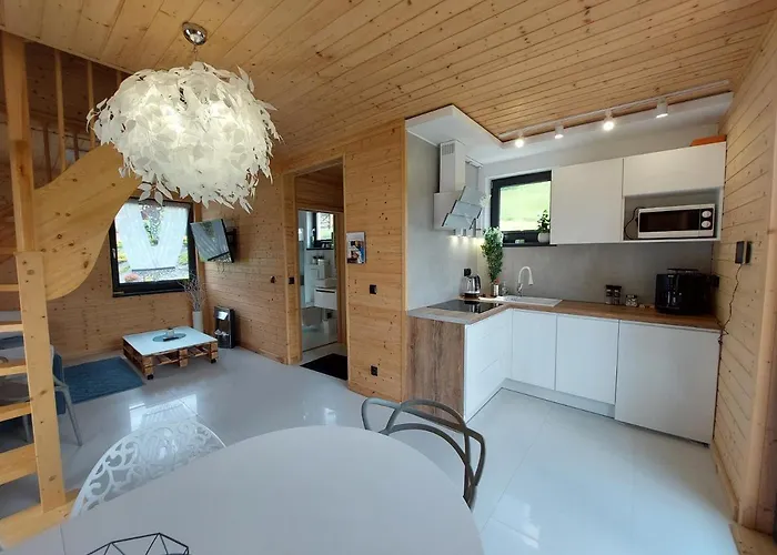 Chatki Dom wakacyjny *